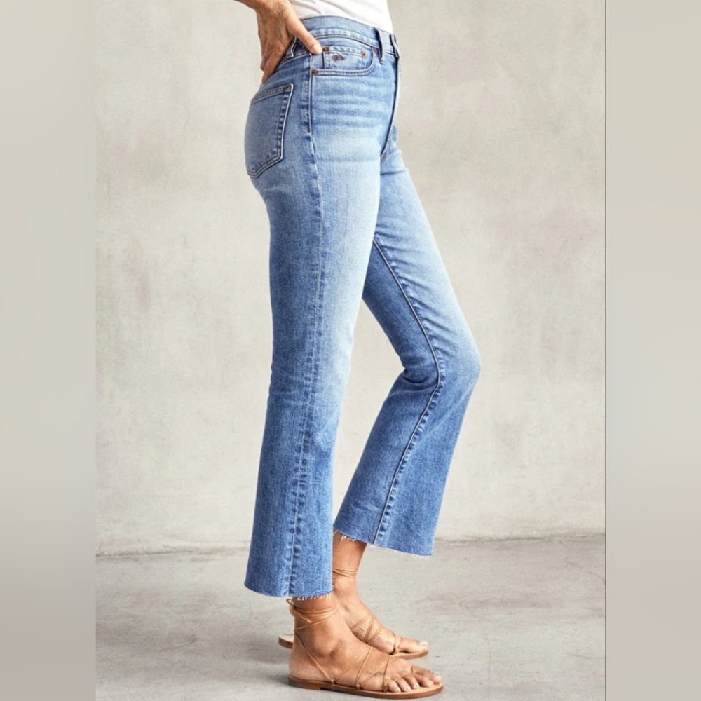 Outerknown Costa Crop Worn Indigo Size 30